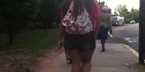 Thick wide hips walking
