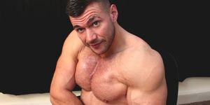 powerfulpecposer_Hot_NWM_converted.mp4