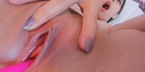 A Hot Close Up Pussy Fingering