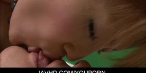 Japanese girl Kaoru Amamiya masturbation and blowjob cumshot (Kaori Amamiya)