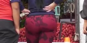 Do you think there's money invested in that big ass? Culona latina fake or real?