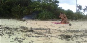 Hidden beach love motion