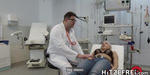 HITZEFREI Lilli Vanilli fucked by her doctors big dick