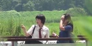 japanese schoolgirls - outdoor pee voyeur 1
