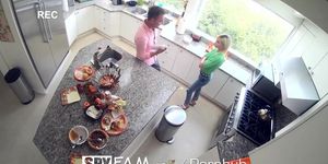 Spyfam Step Sis Fucked In The Kitchen On Thanksgiving (Van Wylde, Kiara Cole)