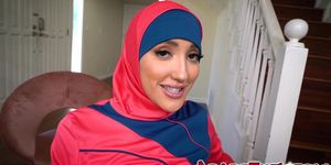 Allah Snackbar Poor Arab girl Chloe Amour pays her rent in kind (Donnie Rock, Chloe Michele)