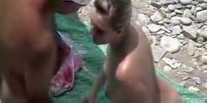 Beach Blowjob Video Wife Sucking Good Dick Spied On Voyeur Cam