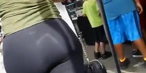 Big ass woman in black leggings