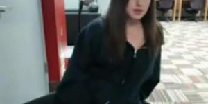 Ondeugende webcam tiener masturbeert