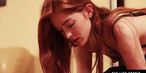 Stunning redhead watches herself in the mirror as she masturbates (Jia Lissa)