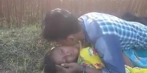 Indian Desi lovers have outdoor sex in the jungle