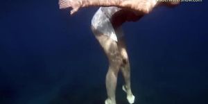 Hot and hrony chicks are having fun underwater