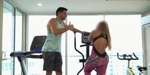 Venezuelan Big Booty Gold Digger Gets Fucked After A Gym Work Out (Antonio Mallorca)