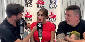Interview with Elo Podcast ends in a blowjob and a lot of cum - Sara Blonde - Elo Picante