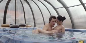 OLD4K. Elegant babe with beautiful body sucks old cock in jacuzzi