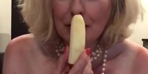 Annabelï¿½s sticky honey and banana play