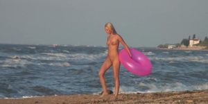 College Girl Agnes Walks Around The Beach Full Nude (With An Audience)