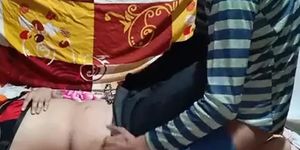 Devar be bhabhi ko tel lagakar choda. Indian sex
