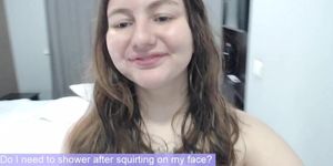 A girl with a thick ass and a hairy pussy shows herself on webcam