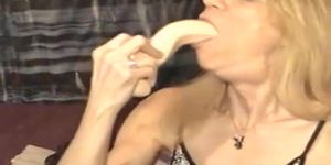 DILDO DEEPTHROAT