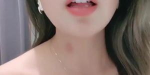 Hot Chinese Girl Multiple Creamy Squirt While Standing On Livestream
