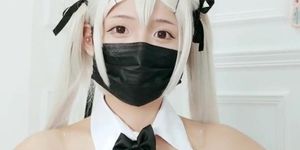 White-haired twin tail chinese girl
