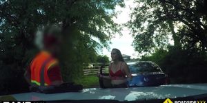 Roadside - cheating gf sucks off mechanic outdoors