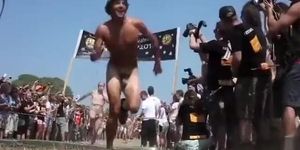 Take a look at this crazy nude marathon