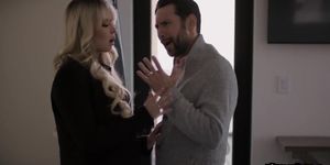 Real estate agent Lilly Bell had an energetic sex (Tommy Pistol, Mona Azar)