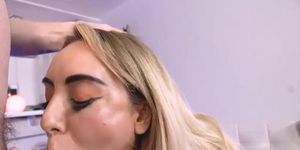 Blonde MILF mit grobem Arsch und groben Titten gefickt (Kylie Kingston)
