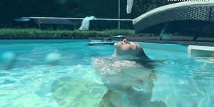 Russian girl has a natural talent for swimming pool modelling (Ivi Rein)
