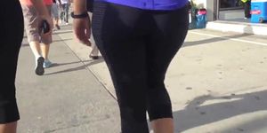 Yoga pants- Thick athletic ass girl