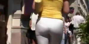 Following a big butt in white pants