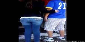 pinche paisana nalgona , con su novio disque mamado