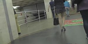 Upskirting video shows an amazing petite ass of a gal
