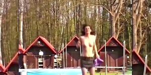 Guste jumps on a Trampolin