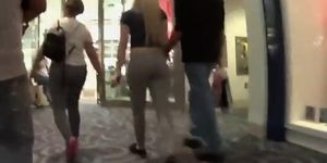 Blonde's ass is hot in loose sweatpants