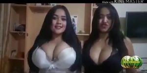 Asian titty twerking - Duo Semangka