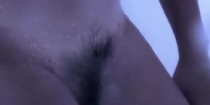 Saggy boobs and a nice clitoris in the shower