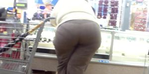 Big Booty BBW Leanin On Jewelry counter..