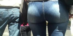 buttocks in social standing