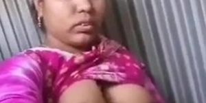 Unsatisfied Bangladeshi Bhabhi Showing Big Tits & Pussy