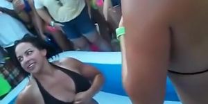 Bikini chicks wrestling for an audience
