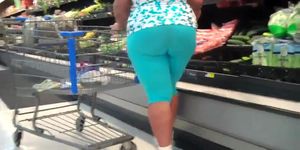 Big Booty Mature BBW Blue Tights..