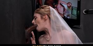 Runaway Bride Reese Robbins Bumped Into A Gloryhole (Anonymous dick)