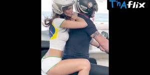 Emily Ratajkowski Sexy Scene  in Emily Ratajkowski's  Sexy Scooter Ride In The City