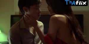 Eugenia Yuan Breasts Scene  in 1 Serial Killer