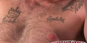 Horny amateur jerks off his big throbbing cock in hot solo (Gary Dean, Tattooed Stallion)