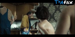 Magdalena Poplawska Sexy Scene  in Zero