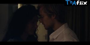 Tamar Van Den Dop Breasts Scene  in Lukas Aan Zee